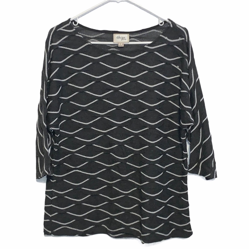 Beige by Eci Gray White Fish Scales Blouse Large